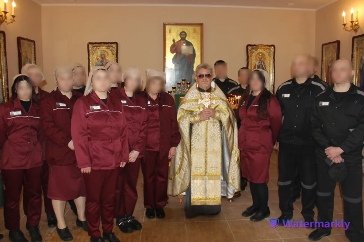 Тюремное служение в Новозыбковском благочинии: Священник поздравил осуждённых и сотрудников СИЗО-2 города Новозыбкова с днём памяти преподобного Сергия Радонежского Тюремное служение в Новозыбковском благочинии: Священник поздравил осуждённых и сотрудников СИЗО-2 города Новозыбкова с днём памяти преподобного Сергия Радонежского