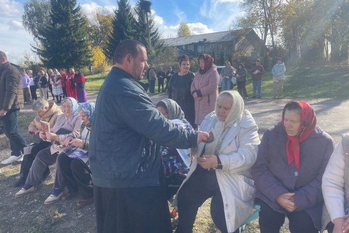 В день Покрова Пресвятой Богородицы жители и гости села Медведи Красногорского района молитвенно почтили Престольный праздник В день Покрова Пресвятой Богородицы жители и гости села Медведи Красногорского района молитвенно почтили Престольный праздник